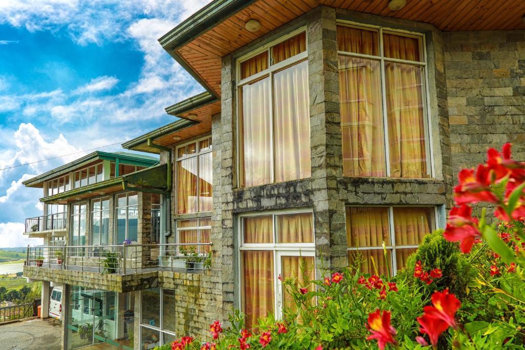 Oak Ray Summer Hill Breeze Hotel